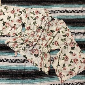 Streetwear Society women’s XL spring blouse